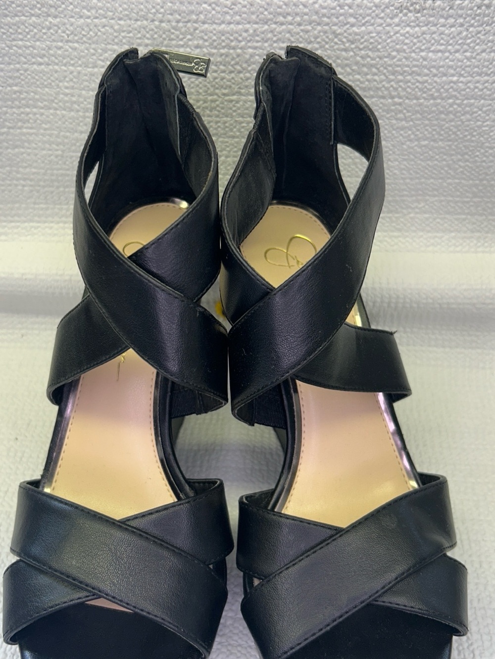 Jessica Simpson Black Crisscross Open-Toe Heeled Wedges size 8.5M